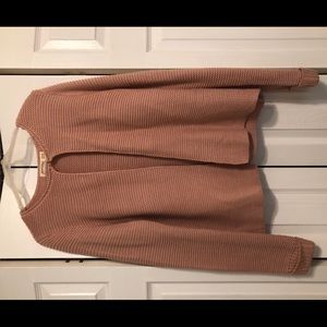 Medium size cardigan.